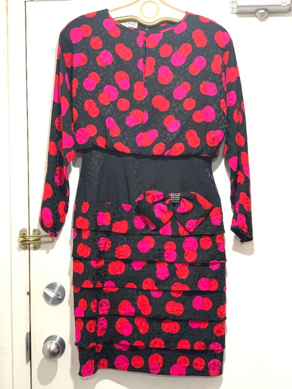 VINTAGE A.J. BARI SILK POLKA DOT RUFFLED DRESSES SIZE S